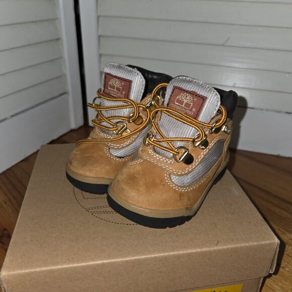 Timberland Toddler Cold Weather Boots - Size 5 - Picture 1 of 8